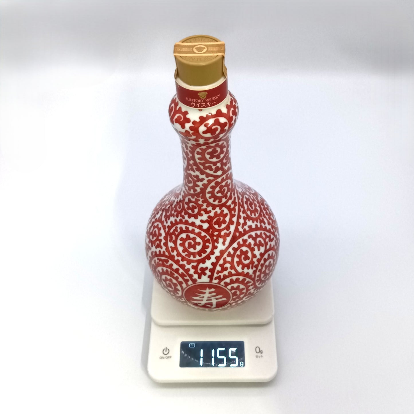 サントリー ピュアモルト ウイスキー 山崎12年 有田焼 赤絵蛸唐草 寿 紋柑子口瓶 陶器ボトル 43% 600ml 箱付き