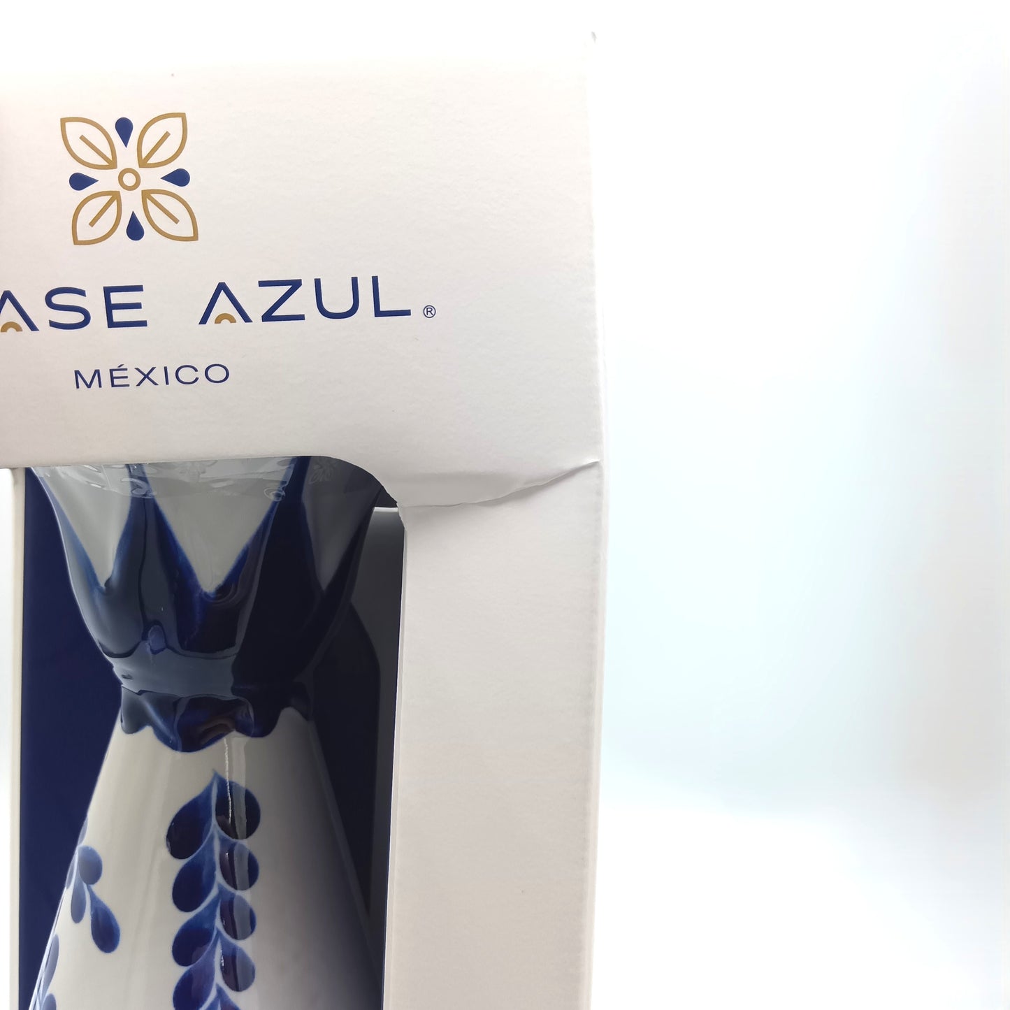 クラセアスール テキーラ レポサド Clase AZUL Tequila REPOSADO 40% 750ml 箱付き