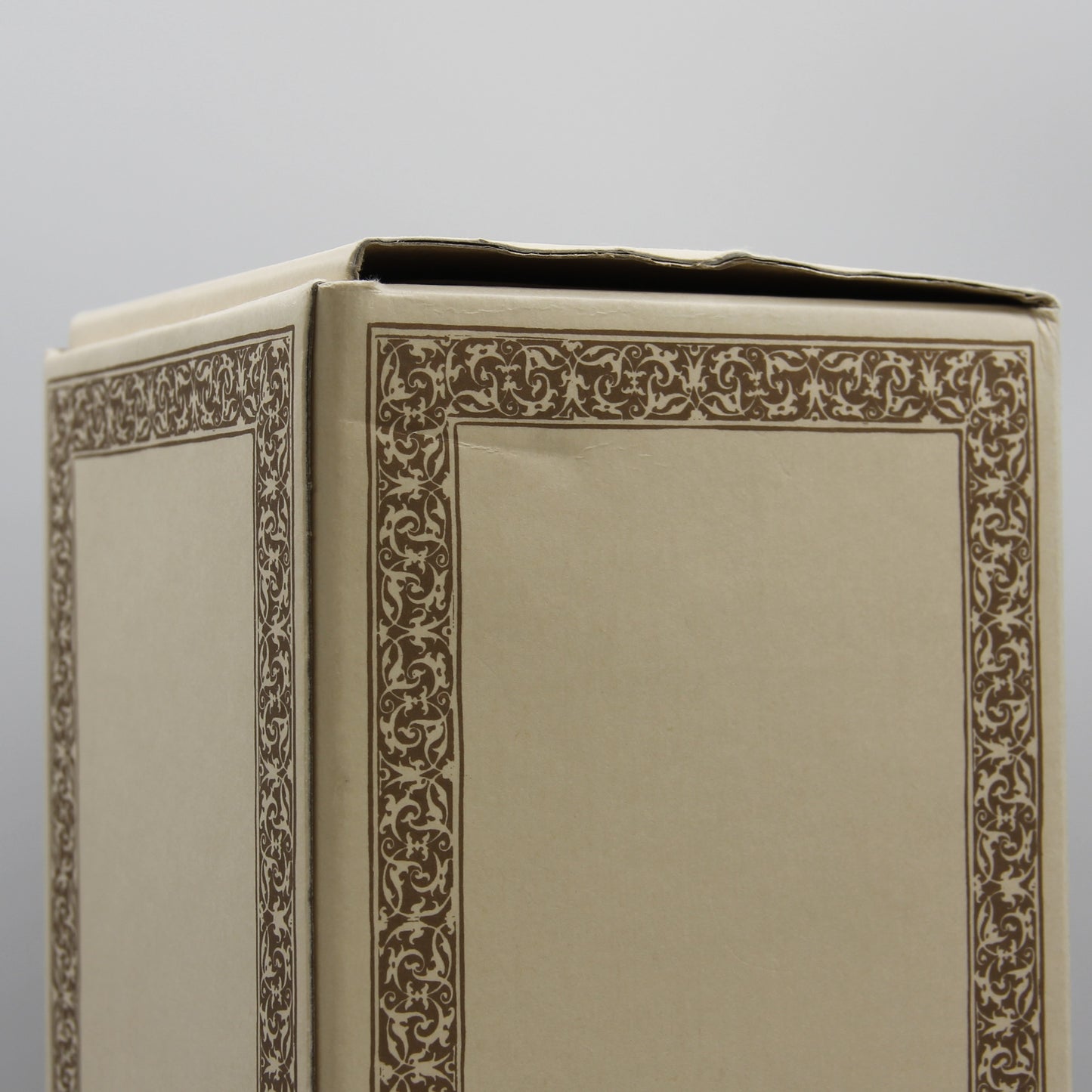 森伊蔵酒造 本格焼酎 森伊蔵 かめ壺焼酎 芋焼酎 25% 1800ml 箱付き ※難有 (1)