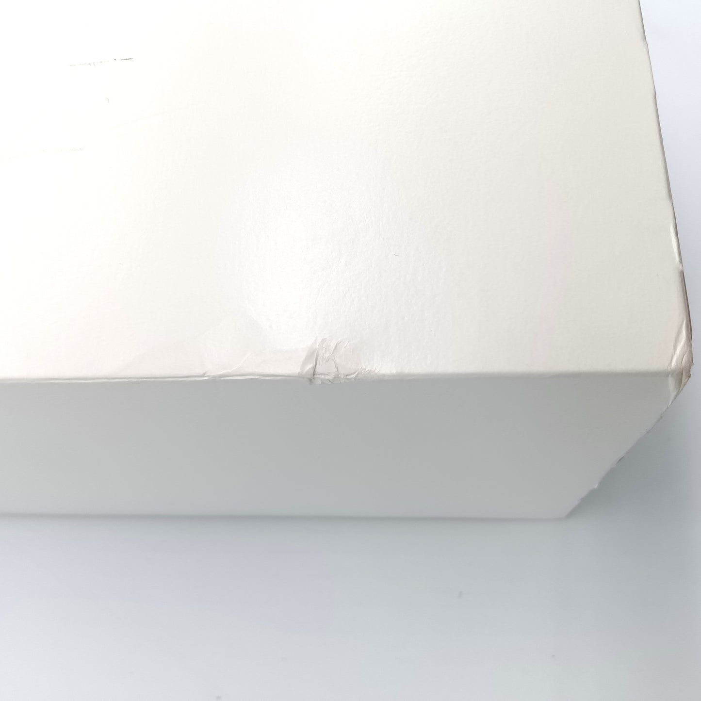 サントリー ウイスキー 響12年 43% 700ml ギフトボックス付き（1）