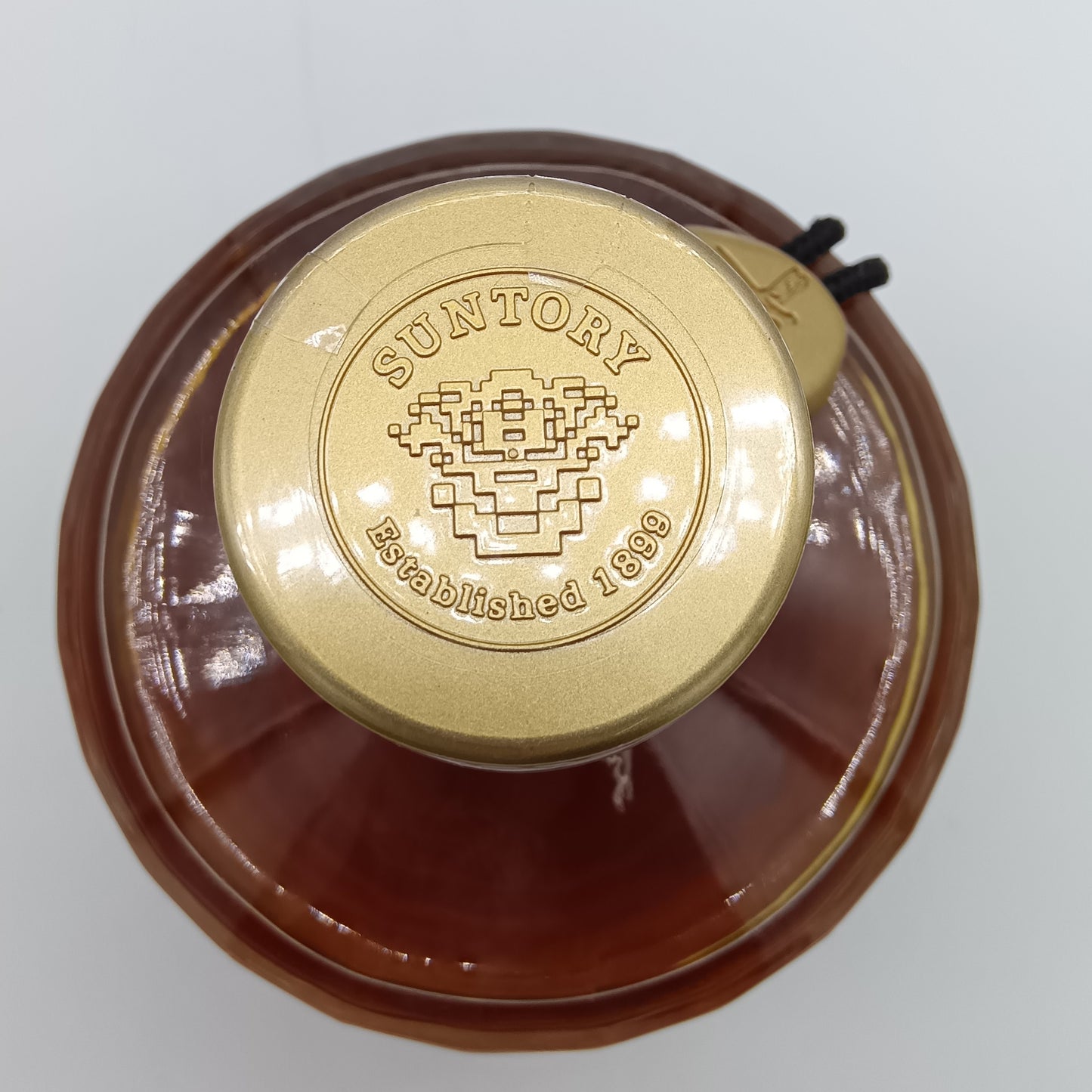 サントリー ウイスキー 響 旧ラベル 裏ゴールド 金キャップ 金花 43% 750ml 箱無し