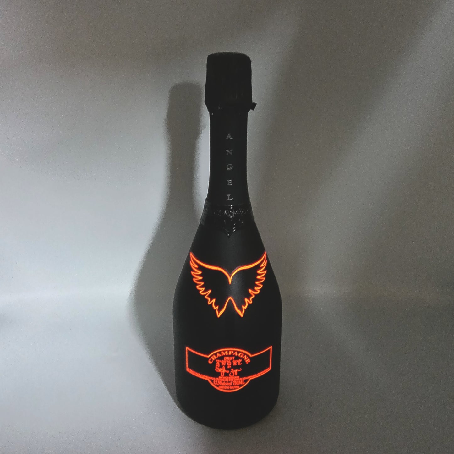 エンジェル シャンパーニュ NV ブリュット ヘイロー レッド シャンパン 12.5% 750ml 箱付き (ANGEL CHAMPAGNE NV Brut Halo Red)