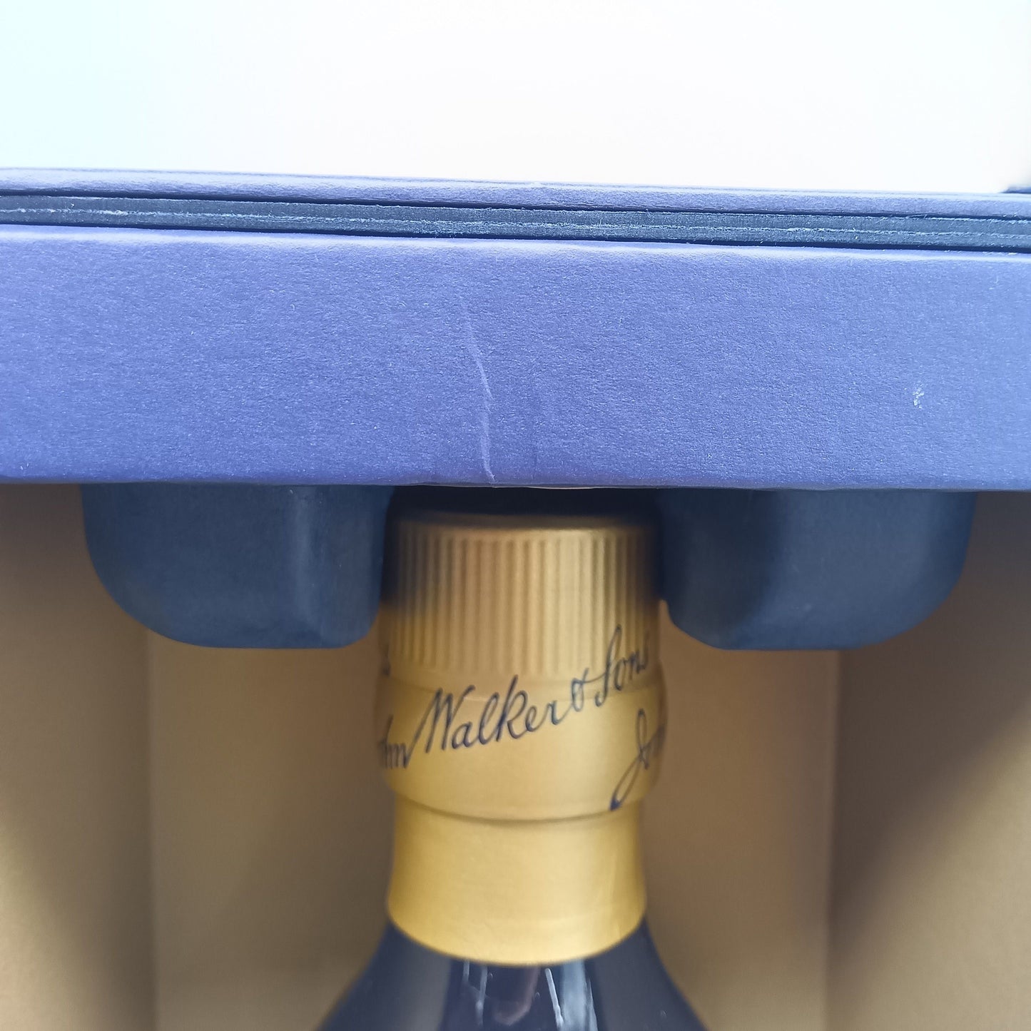 ジョニーウォーカー ブルーラベル イヤー オブ ザ スネーク 2025年 40% 750ml 箱付き ※