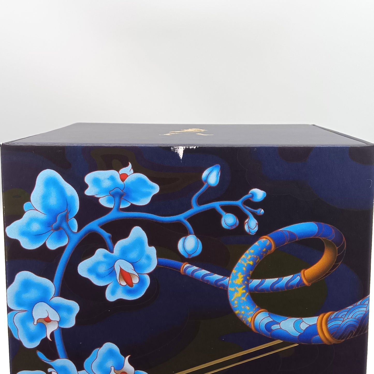 ジョニーウォーカー ブルーラベル イヤー オブ ザ スネーク 2025年 40% 750ml 箱付き ※