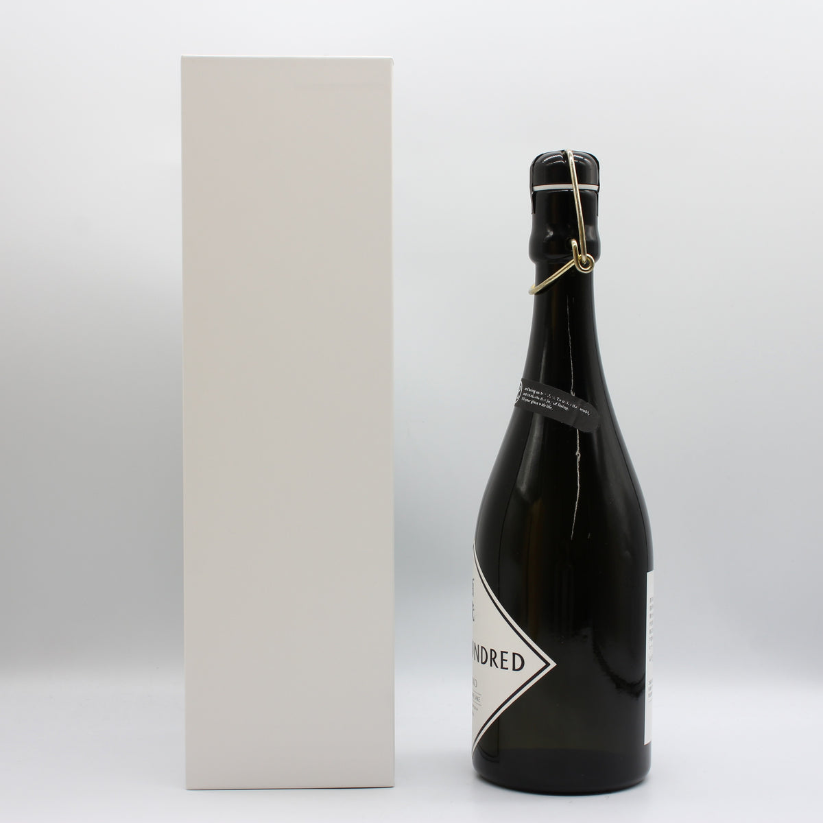 楯の川酒造 SAKE HUNDRED 百光 BYAKKO クリスタルライン CRYSTALLINE SAKE 日本酒 15％ 720ml 箱付き