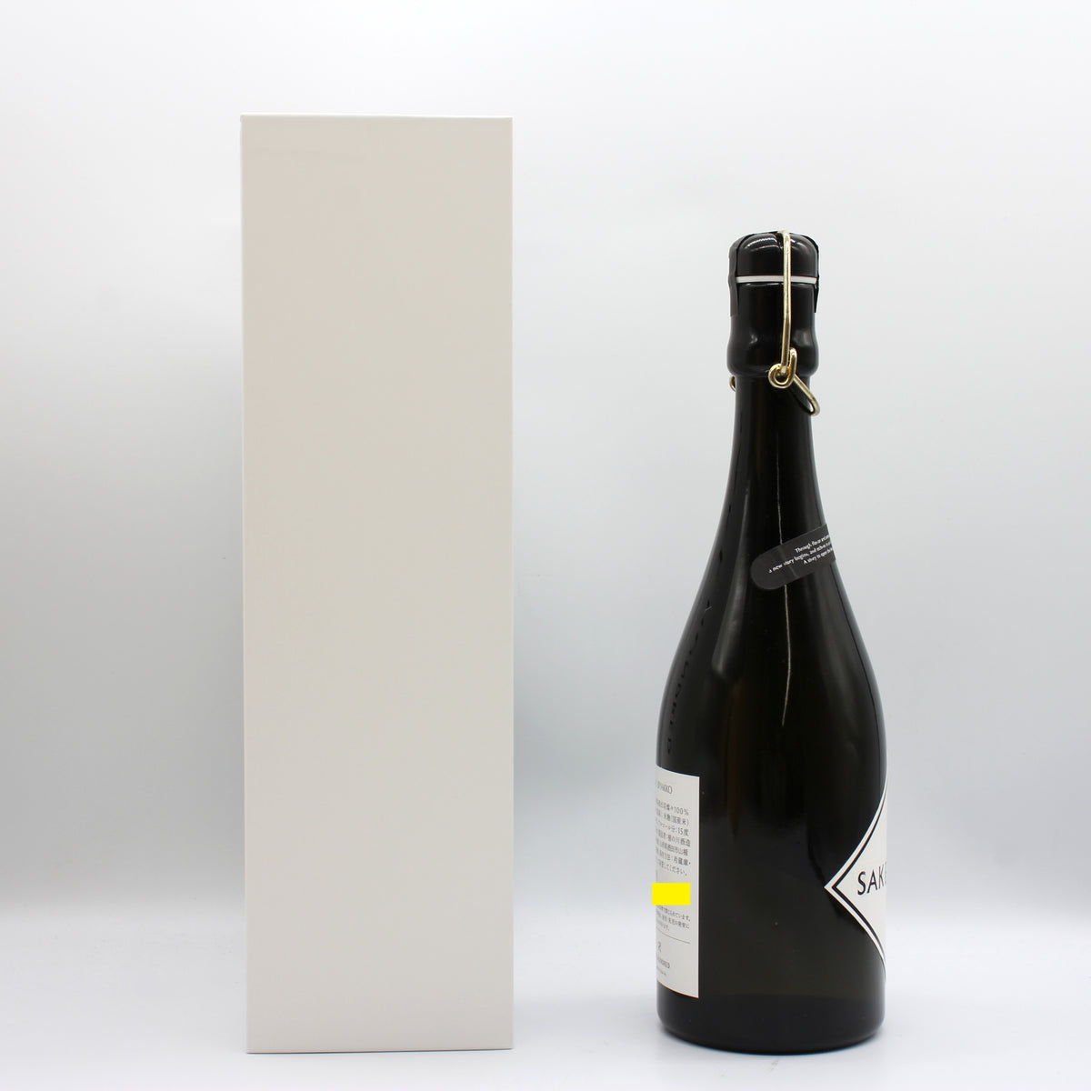 楯の川酒造 SAKE HUNDRED 百光 BYAKKO クリスタルライン CRYSTALLINE SAKE 日本酒 15％ 720ml 箱付き