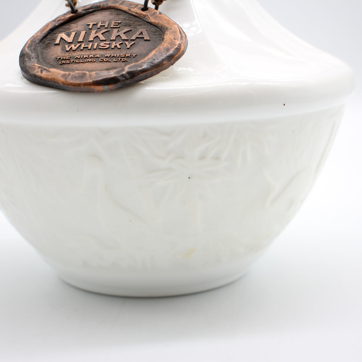 ニッカ ウイスキー 鶴 陶器ボトル 43％ 750ml 箱無し