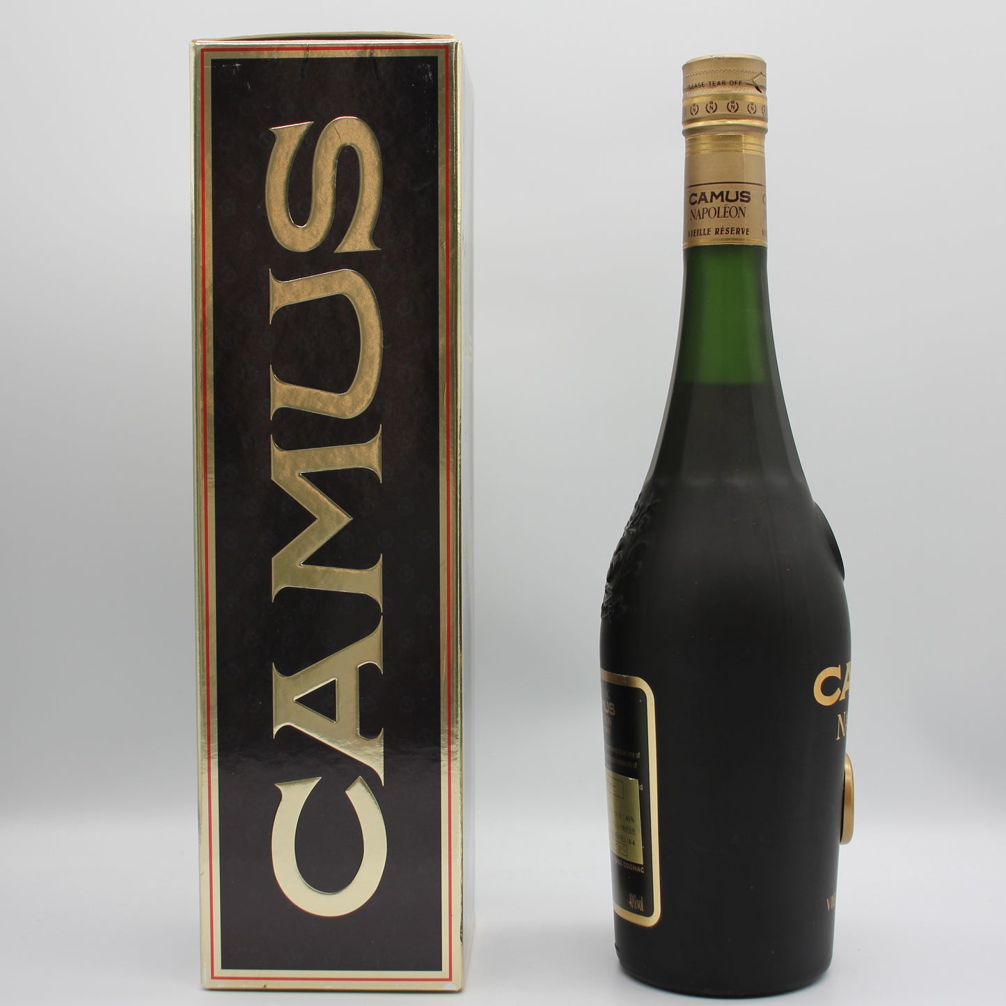 CAMUS カミュ  ナポレオン NAPOLEON VIEILLE RESERVE ブランデー コニャック 40% 700ml 箱付き （1）