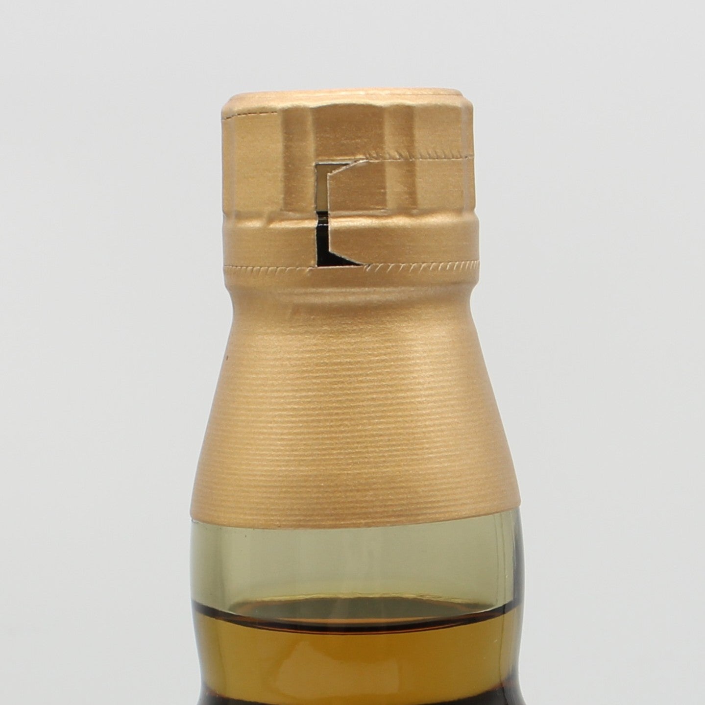 サントリー シングルモルト ウイスキー 山崎 10年 ホワイトラベル 40% 700ml 箱付き （2）