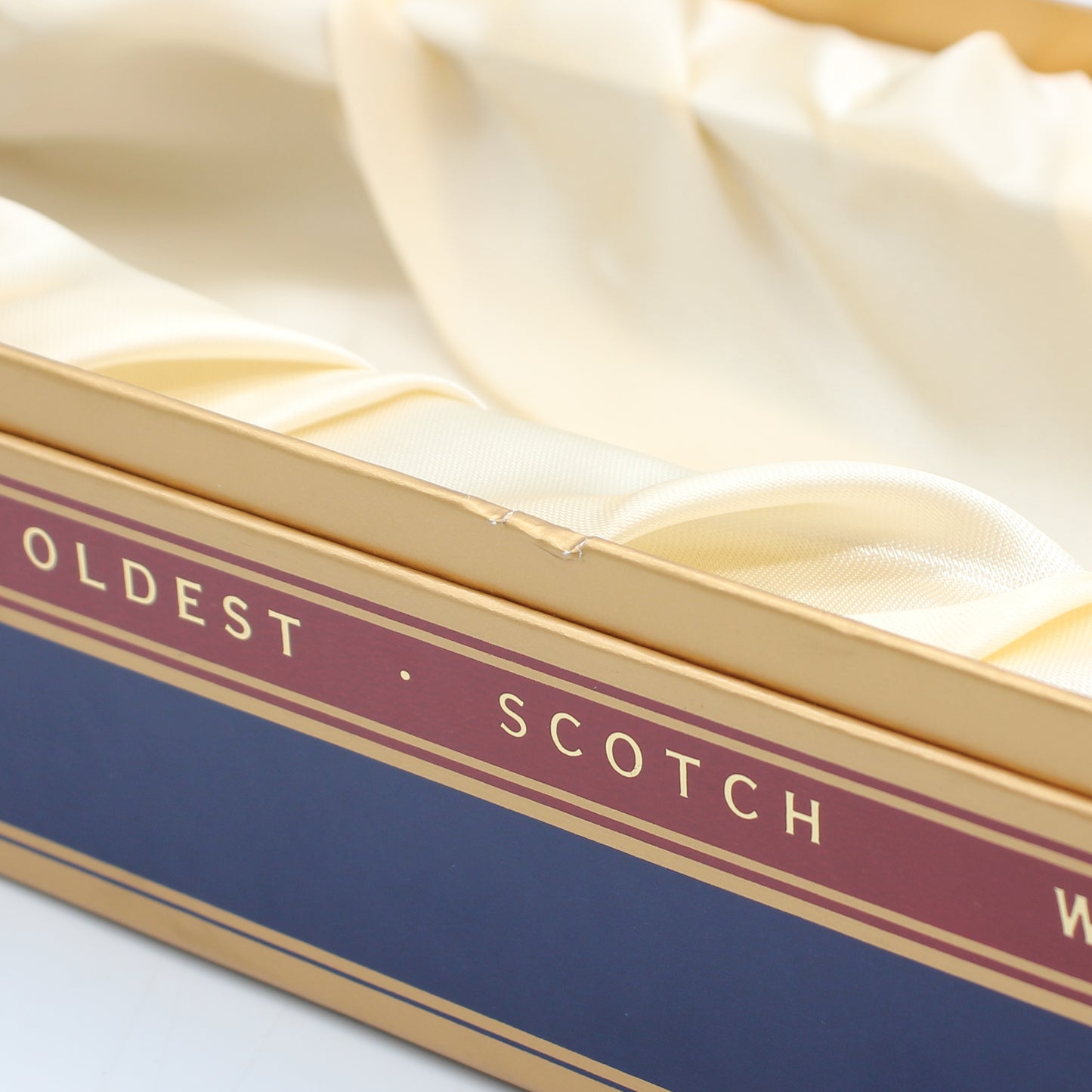 ジョニーウォーカー オールデスト 1820 JOHNNIE WALKER Oldest 1820 ブレンデッド スコッチ ウイスキー 43% 750ml 箱付き